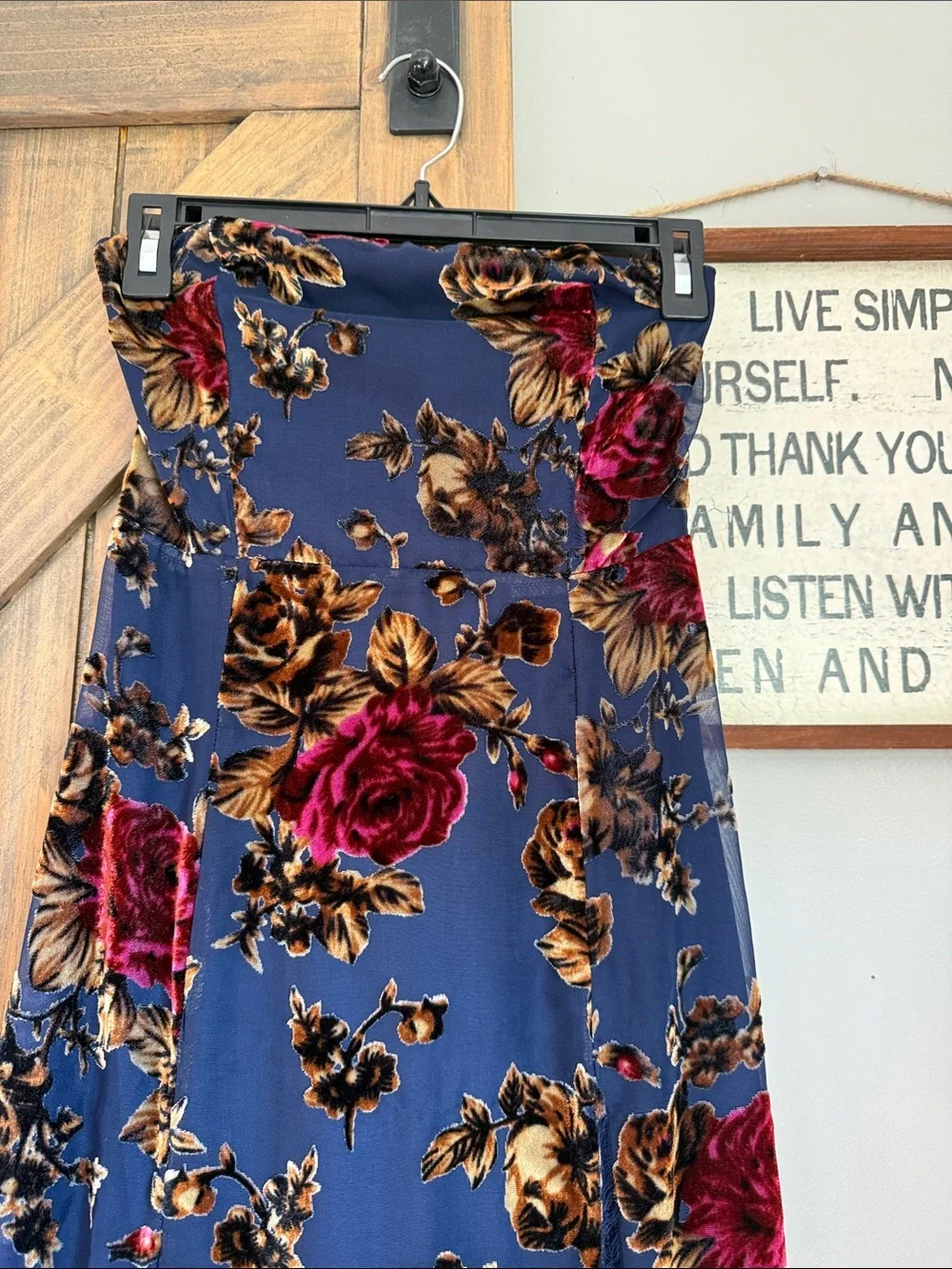 Lulu’s Anoah Navy Floral Velvet Burnout Strapless Maxi Dress in X-Small - Picture 6 of 8